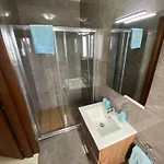 Sunshine - Modern Two Bedroom Penthouse With Terrace Apartment