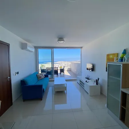 Sunshine - Modern Two Bedroom Penthouse With Terrace Apartament
