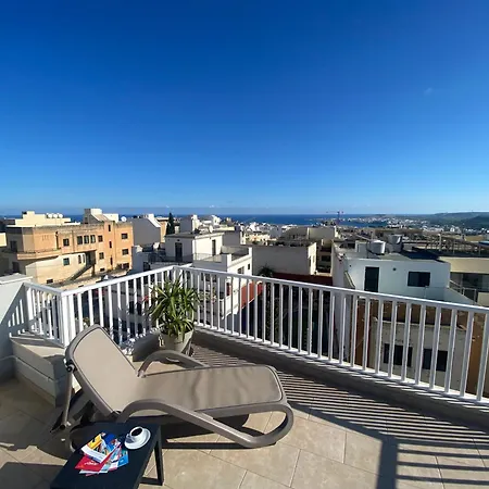 Sunshine - Modern Two Bedroom Penthouse With Terrace Apartament