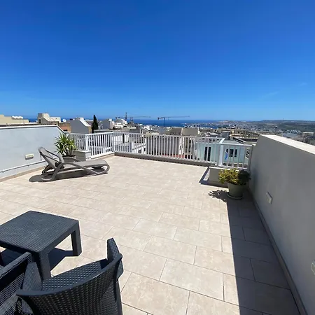Sunshine - Modern Two Bedroom Penthouse With Terrace Apartament