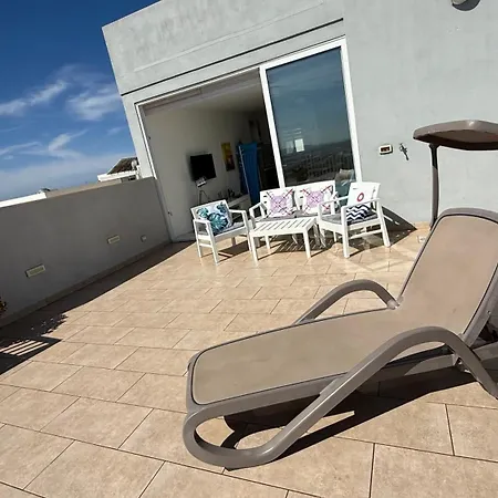 Sunshine - Modern Two Bedroom Penthouse With Terrace