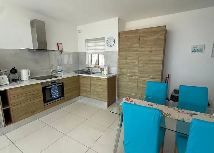 Sunshine - Modern Two Bedroom Penthouse With Terrace Apartamento